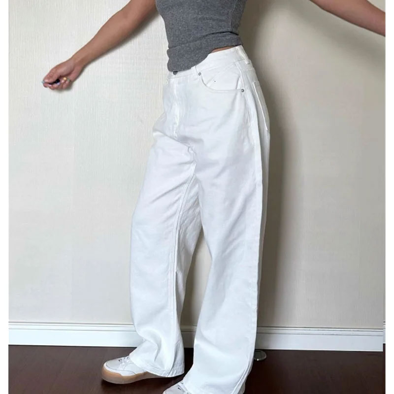 Vintage High-Waisted Wide-Leg Jeans